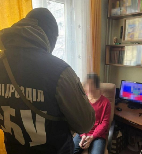 СБУ затримала хакера, який готував кібератаки на урядові сайти України та наводив російські ракети на Харків