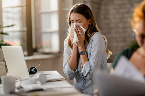 Лікування алергічного риніту: як полегшити симптоми та повернути комфортне дихання