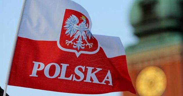 Більшість жителів Польщі чекають на нові атаки з боку РФ Більшість жителів Польщі чекають на нові атаки з боку РФ