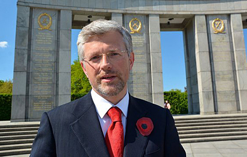 Посол Украины в Германии отказался возложить венок в память окончания Второй мировой войны с послом России