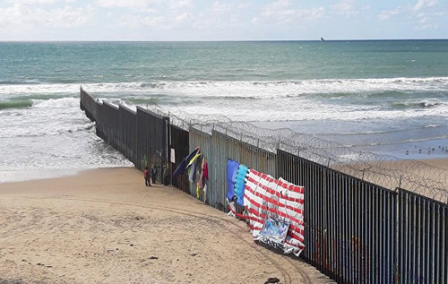 Washington Examiner: США сократили средства на сдерживание России в Европе ради пограничной стены с Мексикой