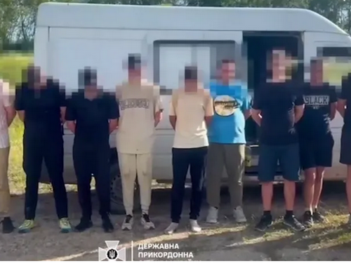 До $12 тис. за втечу: прикордонники спіймали 17 чоловіків, які намагалися втекти з України