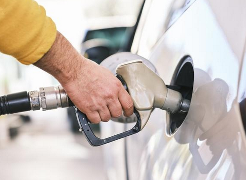 "Бензин буде на 1,5 грн дорожчий, дизель - на 2 грн, і газ - на 5 грн", - експерт налякав прогнозом