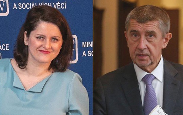 Скандал: В Чехии министр назвала премьера дебилом