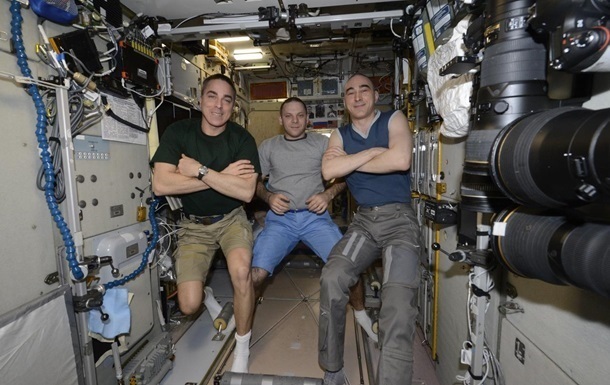 63-й экипаж МКС вернулся на Землю, пробыв на станции 196 суток