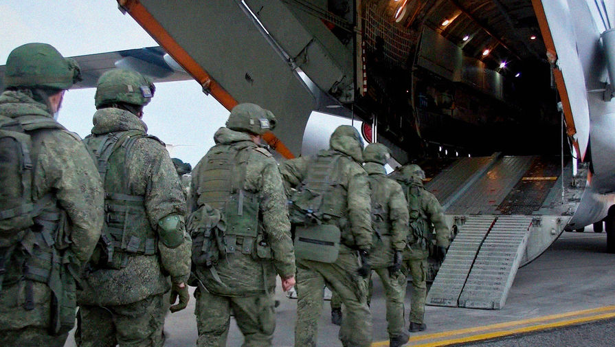 Касьянов: Восемь военно-транспортных самолётов РФ с бронетехникой и солдатами вылетели в Нагорный Карабах