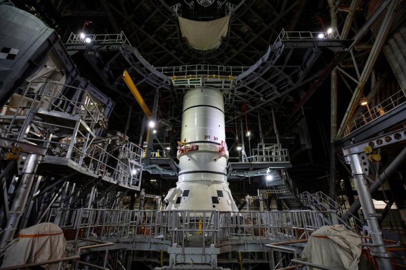 В NASA почали збирати мегаракету для польотів на Місяць