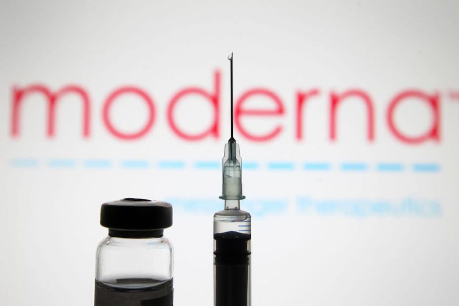 Эффективность COVID-вакцины Moderna составляет 100%