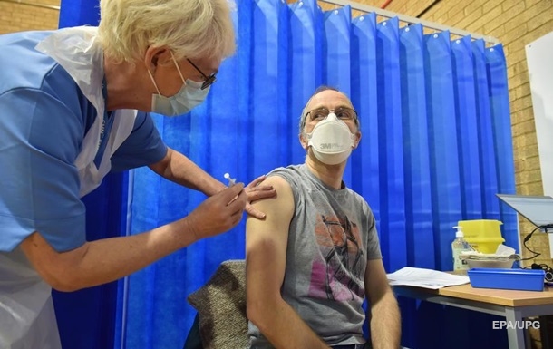 Настоящий турборежим: в Британии за неделю от коронавируса вакцинировали почти 140 тысяч человек
