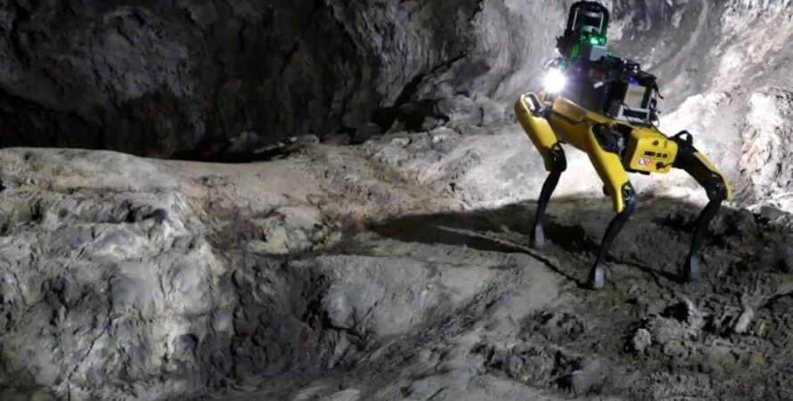 NASA тренирует собаку-робота для исследования пещер на Марсе