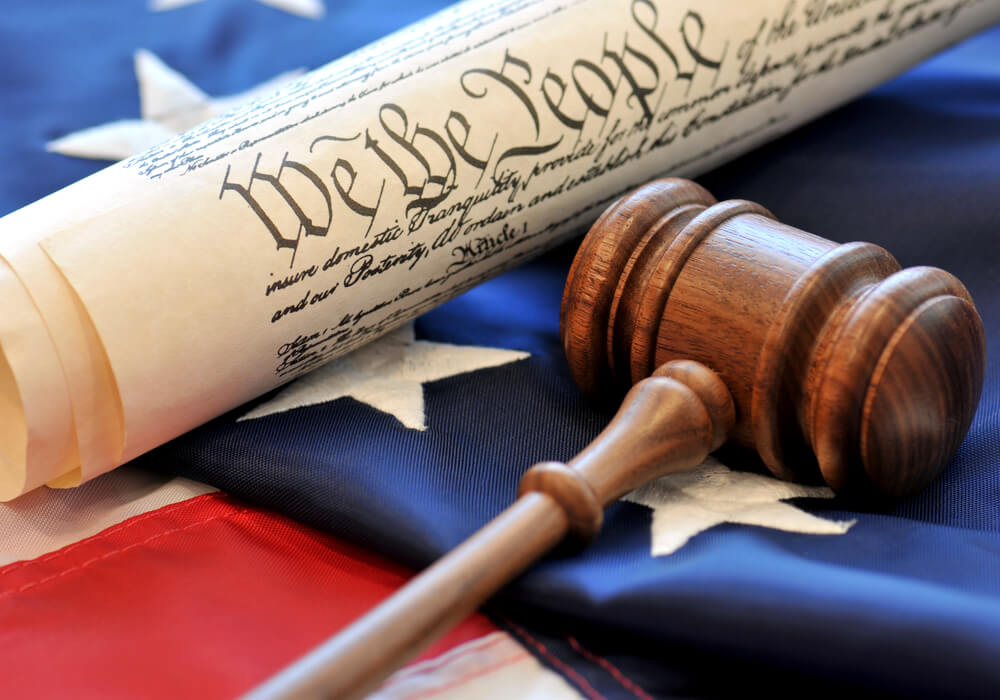 25-ая поправка к Конституции США: что это?