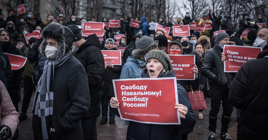 Кирилл Сазонов: Украине не стоит ввязываться в эти пляски вокруг Навального и его сторонников. Это сыр в мышеловке