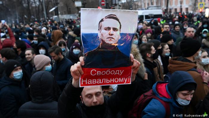 Advance: Может ли Навальный на этот раз действительно угрожать Путину?