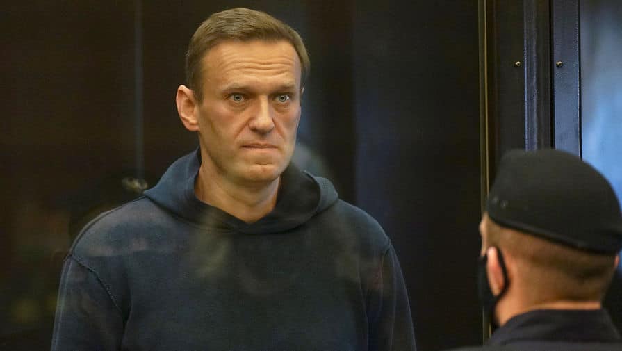 Алексея Навального отправили в колонию