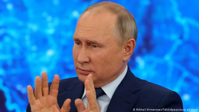 Россия Путина дестабилизирует себя изнутри – Financial Times