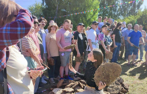 У Росії відбувся фестиваль, де метали коров’ячі кизяки