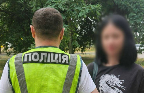 Поліція знайшла жінку, яка в метро Києва викрикувала проросійські гасла