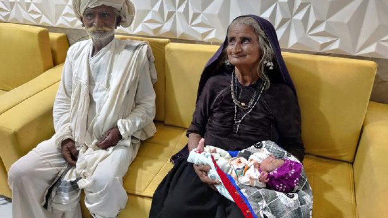 В Индии 70-летняя женщина родила первенца