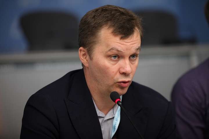 "Иметь вибратор – это нормально": Милованов заступился за уволившуюся из ЦИК Яременко