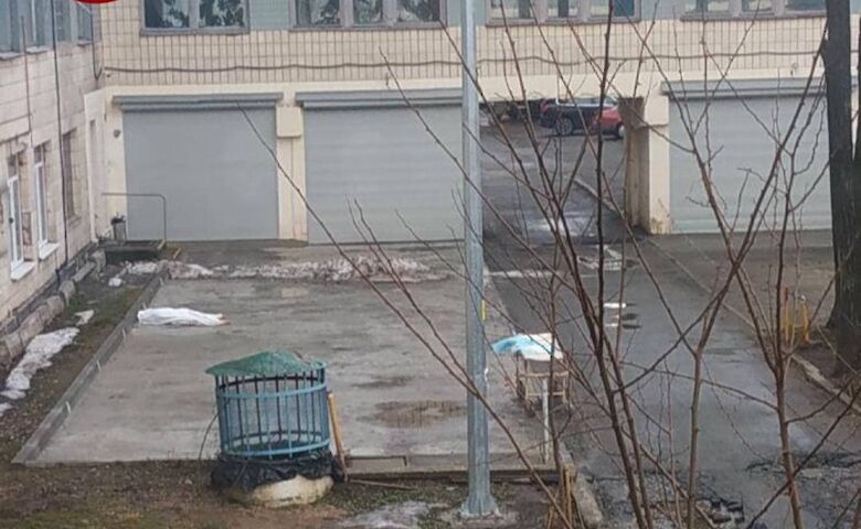В Киеве женщина выпрыгнула из окна больницы