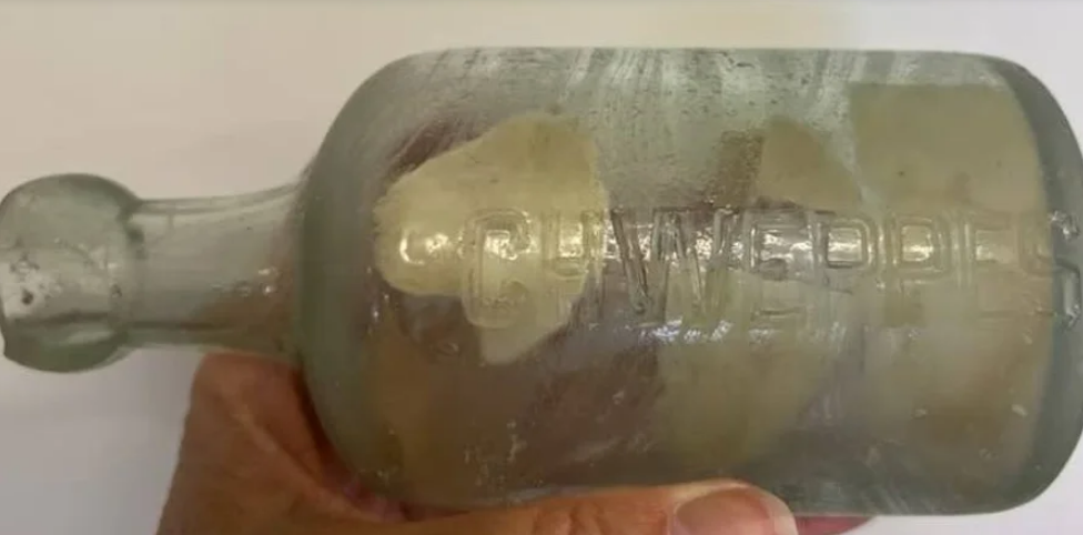 В Австралії знайшли капсулу часу – лист від двох солдатів Першої світової В Австралії знайшли капсулу часу – лист від двох солдатів Першої світової