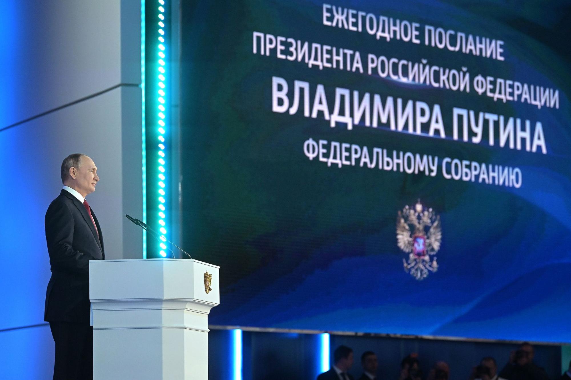 Путин в послании ничего не сказал об ОРДЛО. Из-за этого в пабликах Донецка и Луганска сейчас тотальная тоска и зрада. О них публично забыли – Береза 