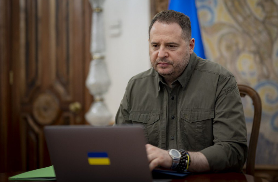 Андрій Єрмак підтвердив, що НАБУ і САП проводять обшуки у нього вдома