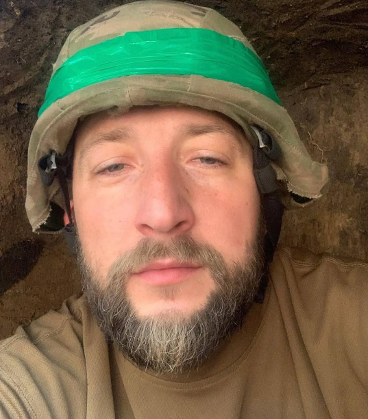 Актор-воїн висловився про колег, які грають військових у кіно