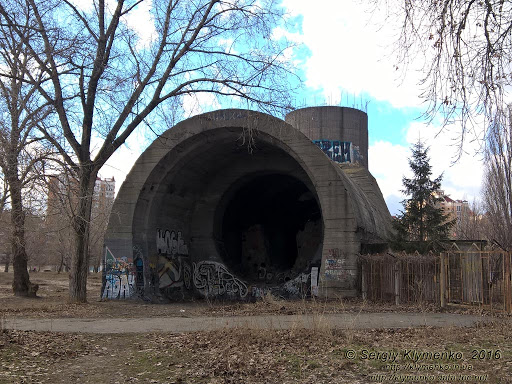 Секретный тоннель "сталинского метро" в Киеве превратят в ресторан