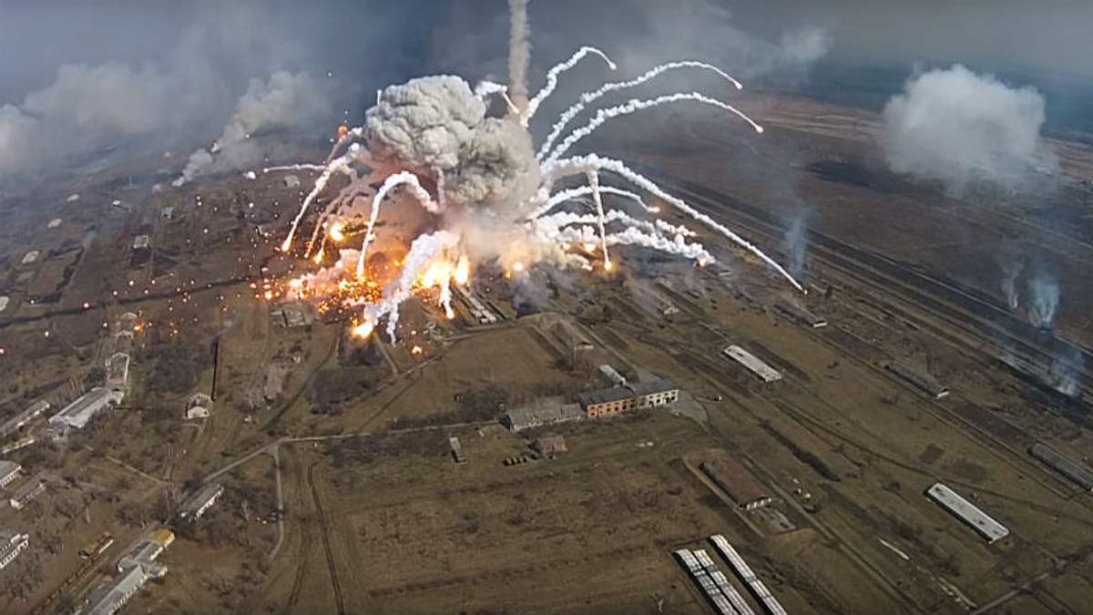 Бутусов: Взрывы в Чехии и взрывы в Балаклее направлены на одну цель – уничтожить украинские запасы 152 мм снарядов