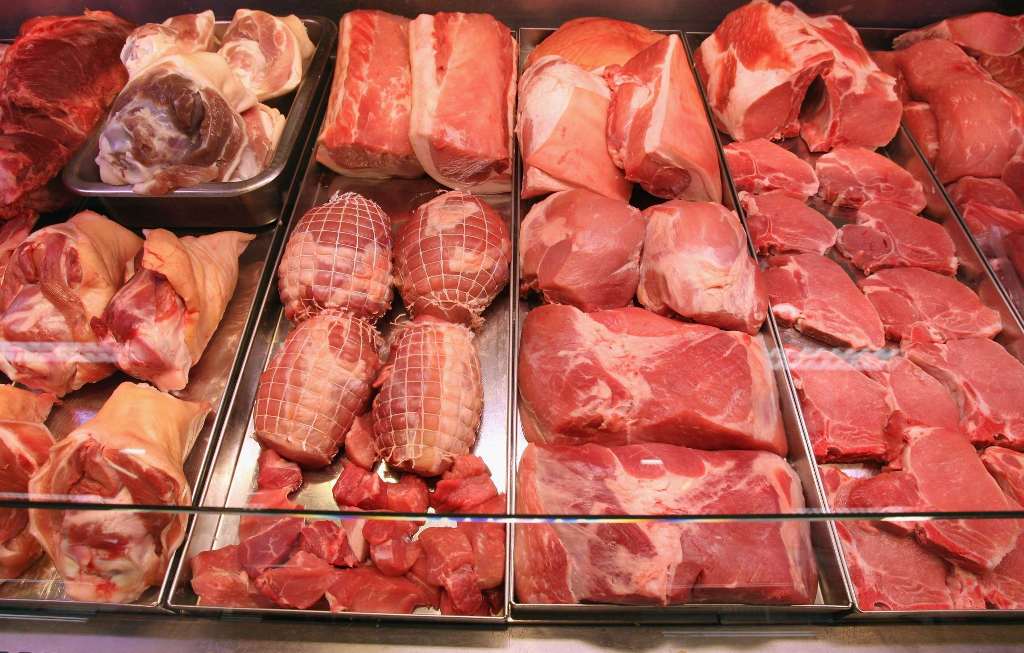 В Украине почти половина мяса на прилавках – фальсификат и просрочка. Как выбрать качественный продукт? 