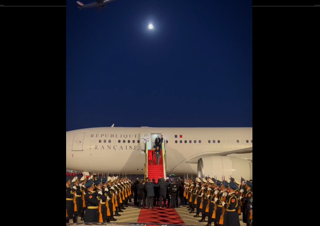 Макрон прибув із триденним візитом у Китай