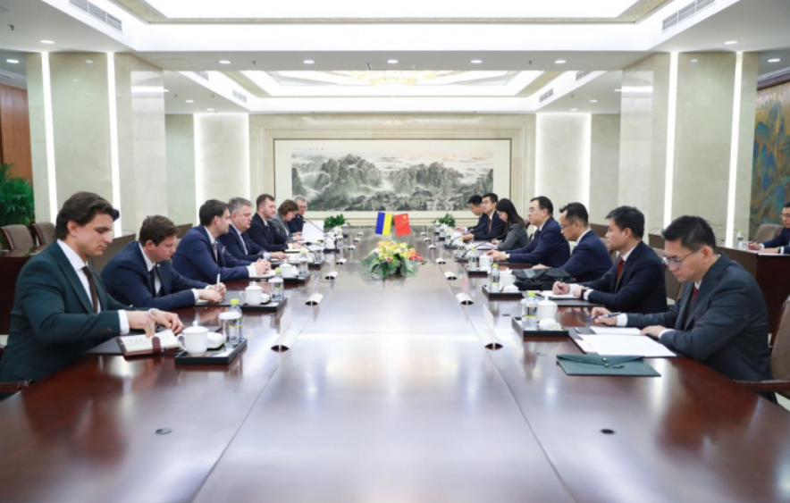 Кислиця провів консультації з Китаєм щодо припинення російської війни в Україні Кислиця провів консультації з Китаєм щодо припинення російської війни в Україні