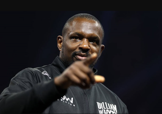 Вайт пояснив, чому Усик не став захищати титул WBO