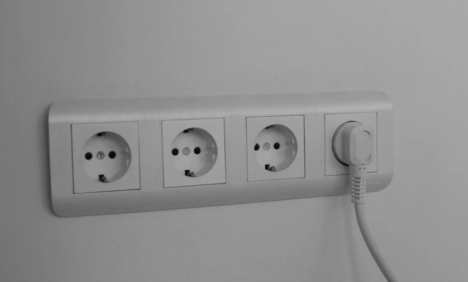 Скільки енергії споживає холодильник і як реально заощадити на світлі Скільки енергії споживає холодильник і як реально заощадити на світлі