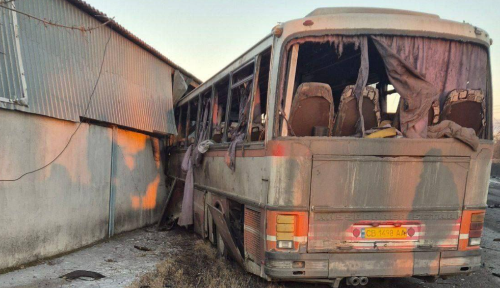 Росіяни атакували автобус у Дніпропетровській області, відомо про 12 загиблих