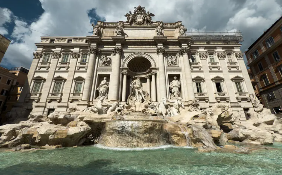 У Римі доступ до знаменитого фонтану Треві став платним