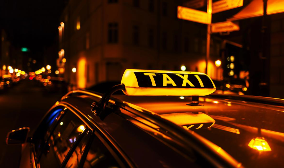 У центрі Варшави таксист розпилив сльозогінний газ в обличчя вагітної українки У центрі Варшави таксист розпилив сльозогінний газ в обличчя вагітної українки