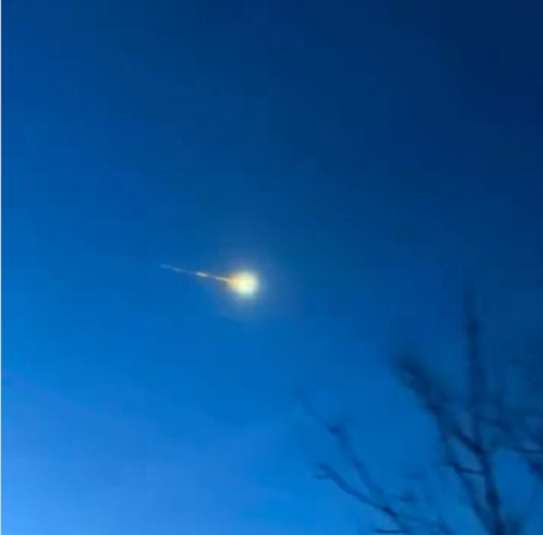 Метеорит впав на дах житлового будинку в Німеччині