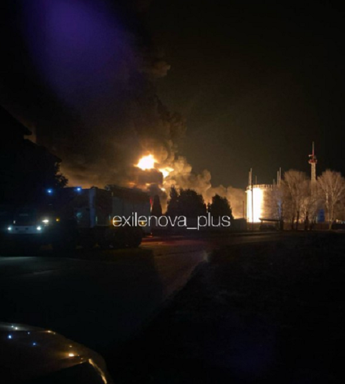 У Краснодарському краї після атаки дронів спалахнула пожежа на нафтобазі