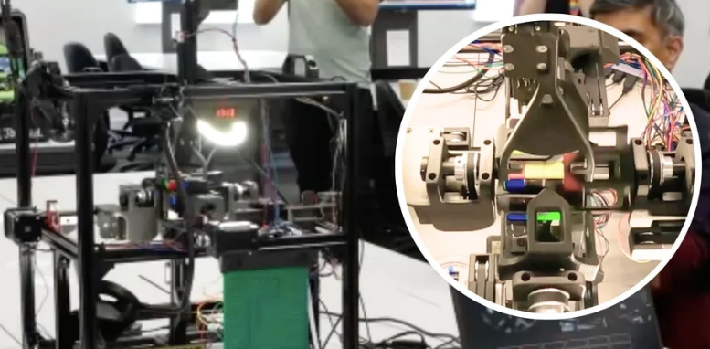 Новий світовий рекорд. Робот склав кубик Рубіка за 45 секунд