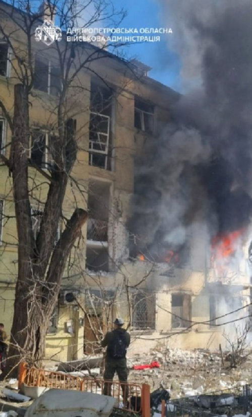 Росіяни атакували Дніпро: пошкоджено багатоповерхівку, є постраждалі 