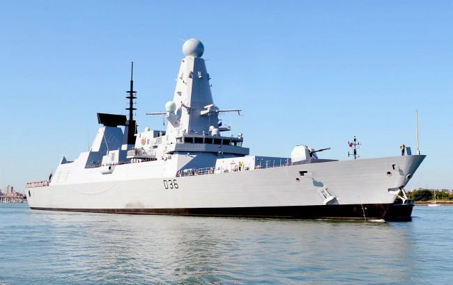 В Британии назвали "ошибкой" потерю документов об эсминце Defender