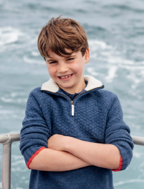 Кейт та Вільям Уельські опублікували нове фото принца Луї у день його народження 