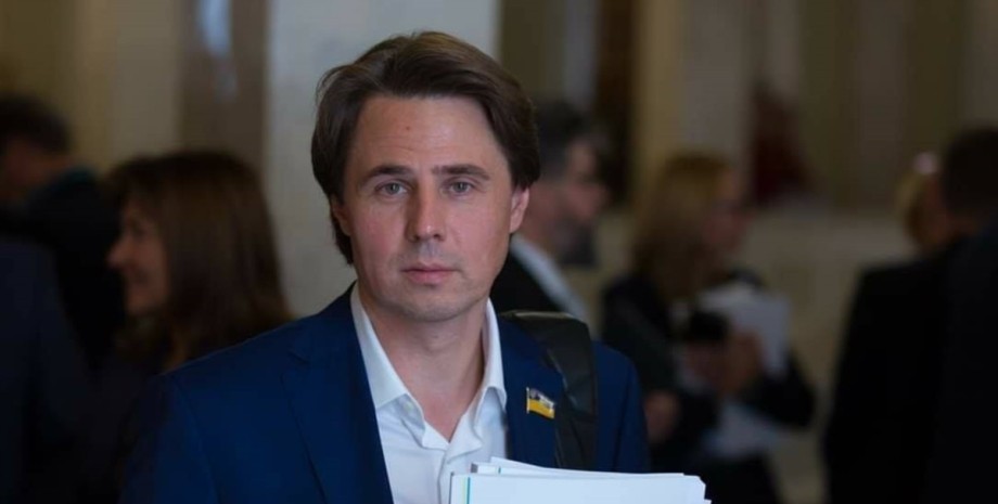 Нардеп Воронько заявив про вихід із фракції "Слуга народу" після обшуків ДБР