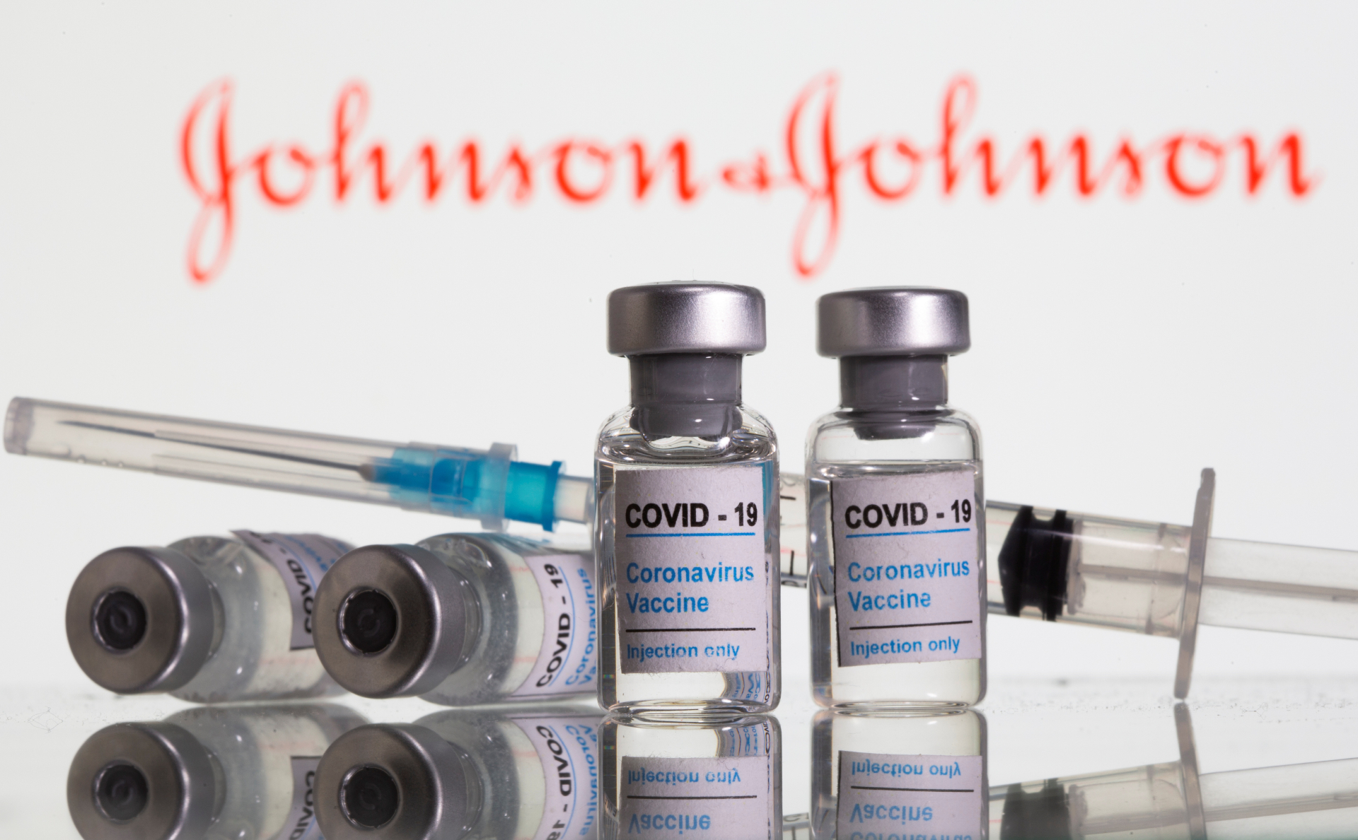 В США заявили о рисках редкого неврологического заболевания после вакцинации Johnson & Johnson