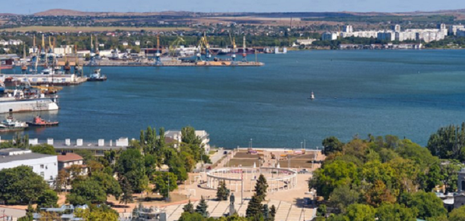 У Керчі стався тотальний блекаут після атаки ЗСУ