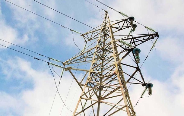 Кабмин снижает тарифы на электроэнергию