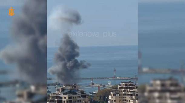ВМС України уразили судно забезпечення рф NEFRIT у порту Сочі