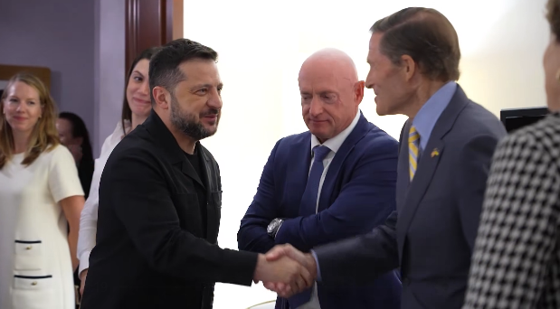 "Розповів сенаторам про пропозиції для деескалації, які будемо обговорювати з Президентом Америки", - Зеленський 